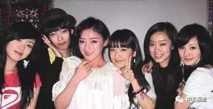 闺蜜进娱乐圈吃瓜视频,一场吃瓜盛宴背后的故事